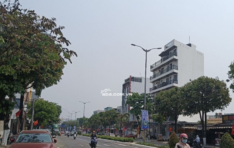 Bán nhà 2 tầng, mặt tiền kinh doanh đường 2/9, Đà Nẵng, đang cho thuê