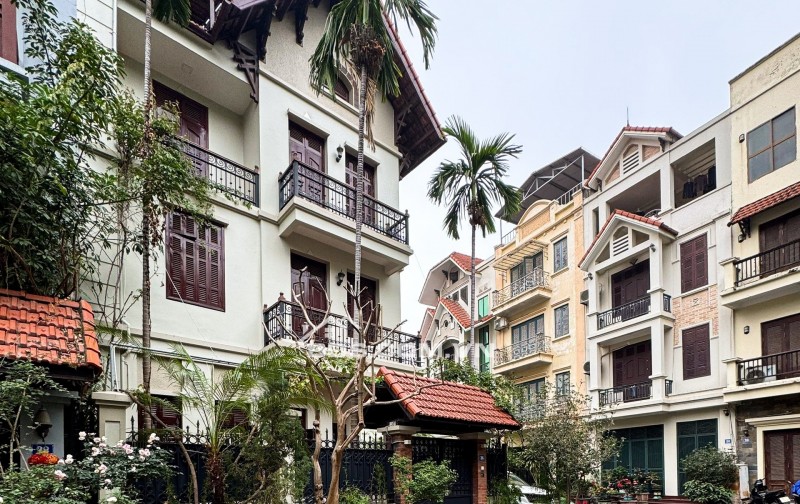 CỰC HIẾM! Bán nhà phân lô vỉa hè Ôtô tránh Cát Linh - Giảng Võ 75m² * 5 tầng giá 26 tỷ