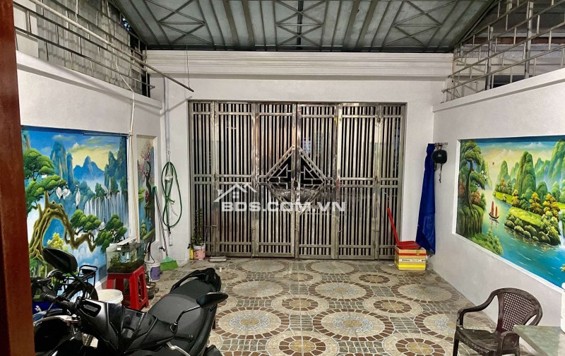 BÁN NHÀ 5.4 TỶ 4 TẦNG 74M2 CÓ SÂN ĐỂ Ô TÔ VỊ TRÍ VIP KHU HOÀ VƯỢNG