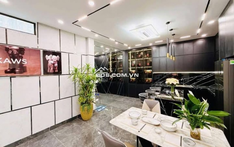 Nhà Đẹp Gần Đường Ô Tô Đại La, Hai Bà Trưng 54m, 4 tầng, mt 4.3m, giá 11.5 tỷ