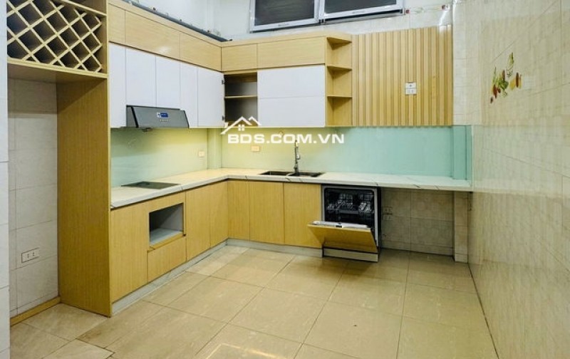Bán gấp nhà Mỹ Đình – Lô Góc – Ô tô đỗ cửa – 36m2 – 5 Tầng – MT 4.1m – Giá chỉ 8 tỷ