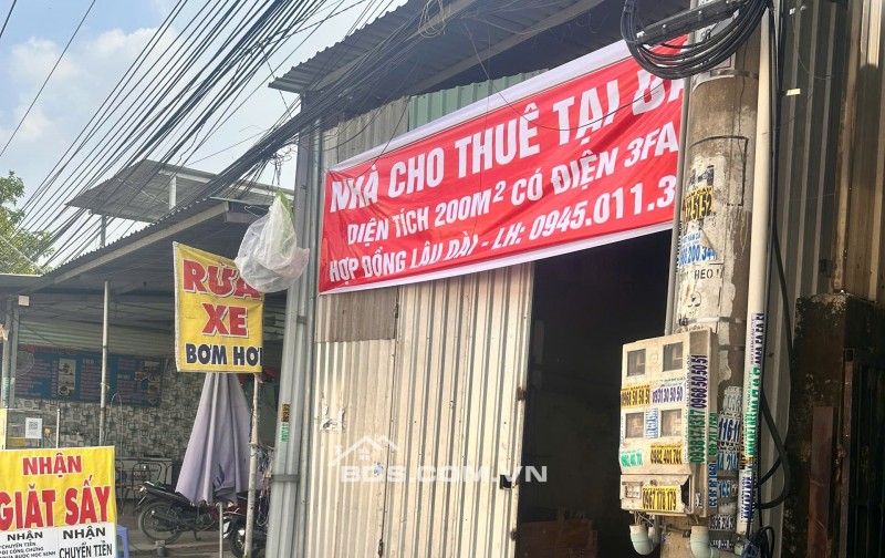 Cho thuê nhà xưởng 211m2 mặt tiền đường Trần Quang Diệu Dĩ An BD