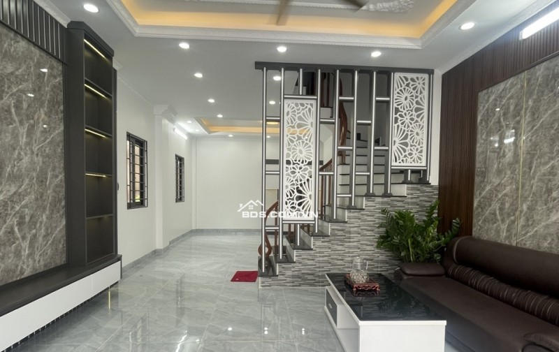 Bán Nhà gần Ngũ Hiệp,Thanh Trì, S:52*4T,full công năng,full nội thất,ô tô gần nhỉnh 5 tỉ.