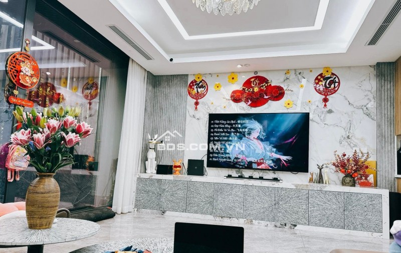 Nhà Đẹp Ô Tô Vào Nhà, Phố Yên Lạc, Hai Bà Trưng 79/82m, 6 tầng, mt 6m, giá 27.5 tỷ.