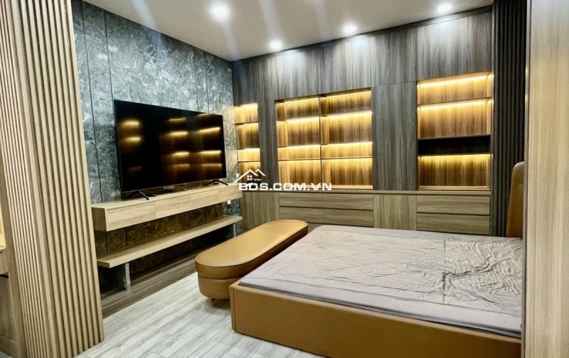 BÁN NHÀ KHU VIP PHAN XÍCH LONG- LÔ GÓC- NHÀ MỚI ĐẸP- PHONG CÁCH HIỆN ĐẠI
