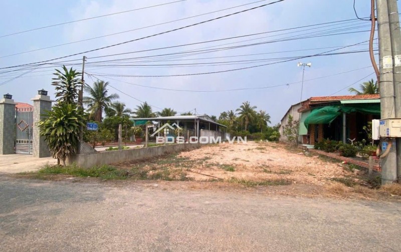 CẦN BÁN 1025M2 ĐẤT SHR NGAY KHU CÔNG NGHIỆP CÔNG NHÂN LÀM VIỆC ĐÔNG. GIÁ 190TR