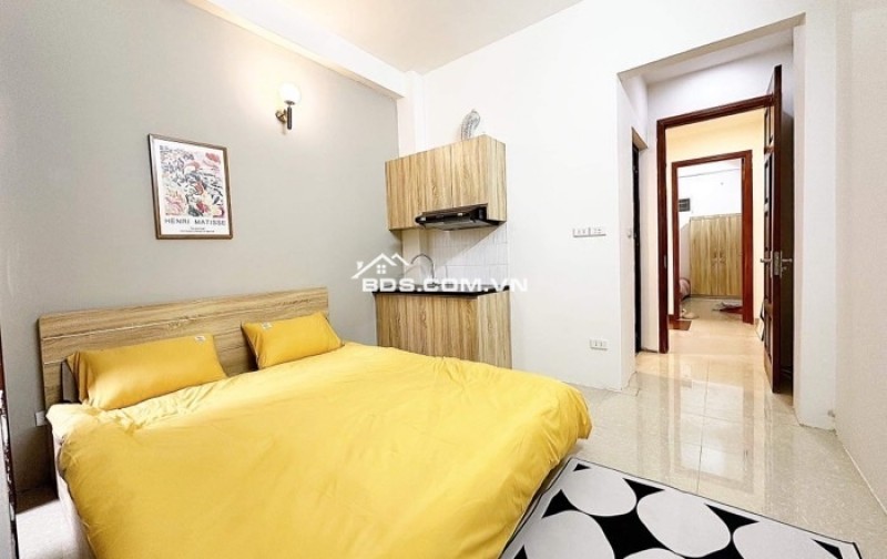 Nhà đẹp Thái Thịnh 40 mét, 5 tầng