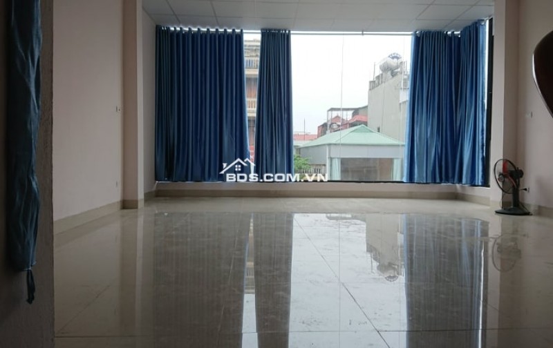 Cho thuê 3 tầng nhà mặt tiền, 118 đường Tây Sơn, Quận Đống Đa, Hà Nội Cho Thuê từ 3/7