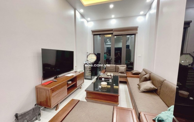 CẦN BÁN GẤP NHÀ 5 TẦNG PHỐ NGỌC TRÌ – LONG BIÊN – 30M² – GIÁ RẺ – NHÀ MỚI Ở NGAY