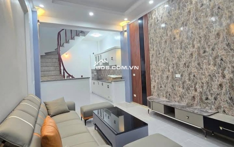 Nhà Đẹp Gần Đường Ô Tô, Vĩnh Hưng, Hoàng Mai 30m, 5 tầng, mt 3.5m, giá 6.5 tỷ