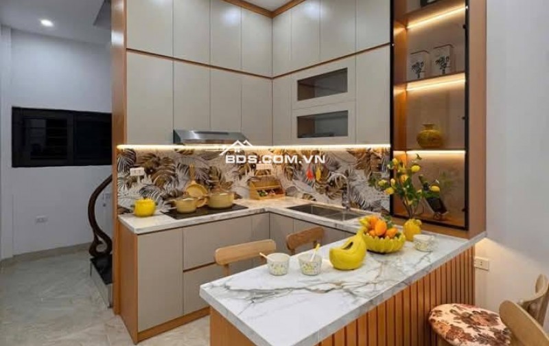 Nhà Đẹp Gần Đường Hoàng Mai 25m, 5 tầng, mt 3m, giá 5.8 tỷ