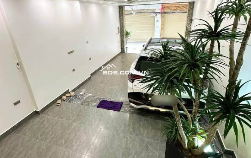 Nhà Đẹp Kinh Doanh, Đường Hoàng Mai 51/55m, 6  tầng, mt 4.3m, giá 18.6 tỷ