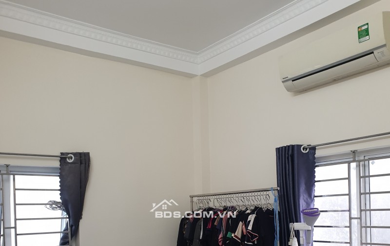 BÁN NHÀ ĐẸP 1.65 TỶ 3 TẦNG 47M2 KHU VỰC TRẦN QUANG KHẢI