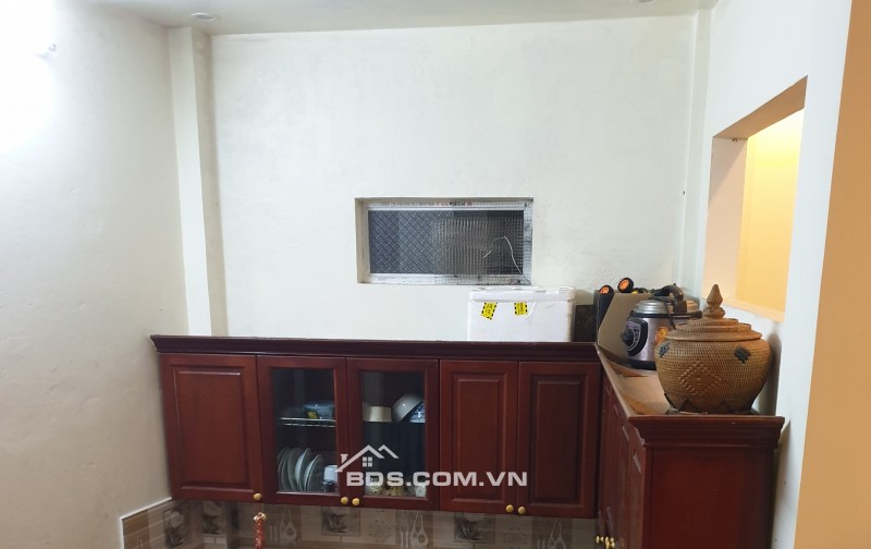 BÁN NHÀ ĐẸP 1.45 TỶ 3 TẦNG 33M2 ( TÂY NAM ) KHU BÃI VƯỢT