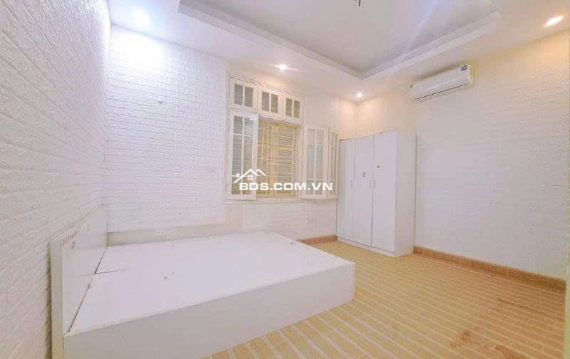 Bán nhà phân lô Đầm Trấu, Hai Bà Trưng 56m, 5T, MT 4.1m, vỉa hè, ô tô, KD, giá 24 tỷ. LH: 0366051369