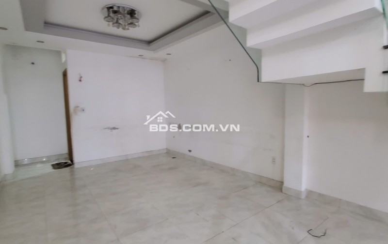 Bán nhà Lương Thế Vinh- Sơn Trà 3 Tầng 60m2, MT 4,5 giá nhỉnh 4 tỷ
