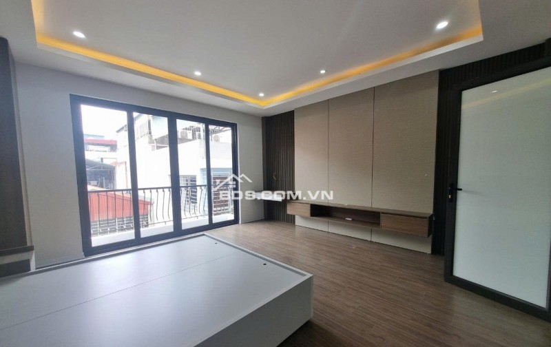 Bán Nhà Phân Lô Phố Vương Thừa Vũ,TX - Oto - Thang Máy - 50M, 6Tầng. Chỉ 16.7 Tỷ.