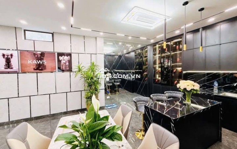 Nhà Đẹp Gần Đường Ô Tô Đại La, Hai Bà Trưng 54m, 4 tầng, mt 4.3m, giá 11.5 tỷ