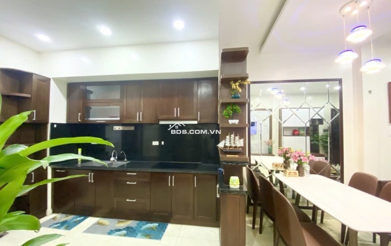 Bán Nhà Nguyễn Viết Xuân, Thanh Xuân - Gần Phố - Full Nội Thất - Gần Phố - 42m, 5 Tầng. Chỉ 9.6 Tỷ.