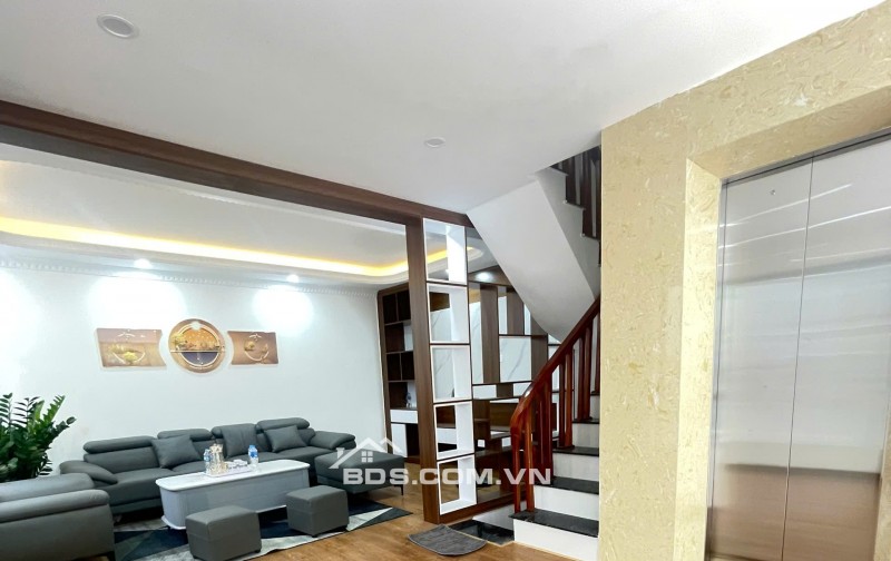 Bán nhà gần TT Văn điển,Thanh Trì, lô góc 65m2*6 tầng ga ra ô tô,thang máy,11 tỉ.