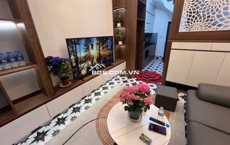 Bán gấp nhà LÔ GÓC Hào Nam- Đống Đa – 40m2 -4 Tầng – Chỉ 6.5 Tỷ