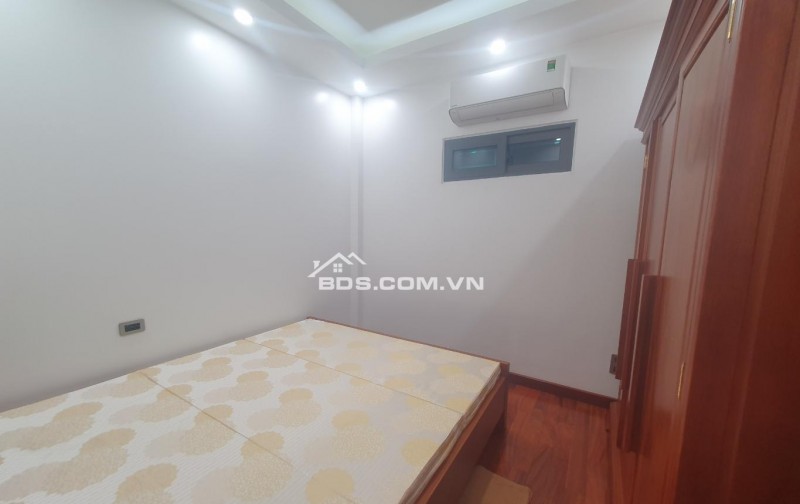 Siêu hiếm, cực chất, bán nhà ngõ ô tô tránh, kinh doanh, phố Vũ xuân Thiều. Giá nhỉnh 8 tỷ.