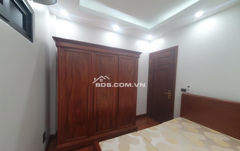 Siêu hiếm, cực chất, bán nhà ngõ ô tô tránh, kinh doanh, phố Vũ xuân Thiều. Giá nhỉnh 8 tỷ.