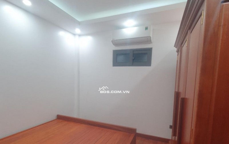 Siêu hiếm, cực chất, bán nhà ngõ ô tô tránh, kinh doanh, phố Vũ xuân Thiều. Giá nhỉnh 8 tỷ.