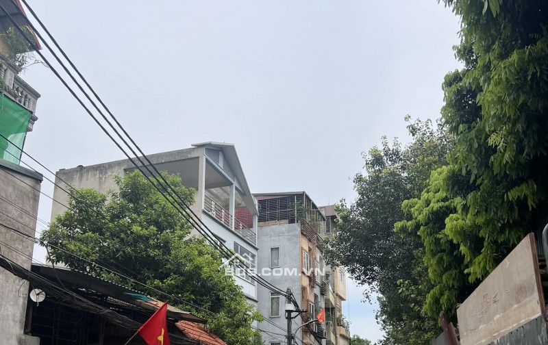 Bán đất 180m2, sổ đỏ chính chủ Nguyễn Khoái Thanh Trì Hoàng Mai mặt tiền 8m ô tô tải 5 tấn