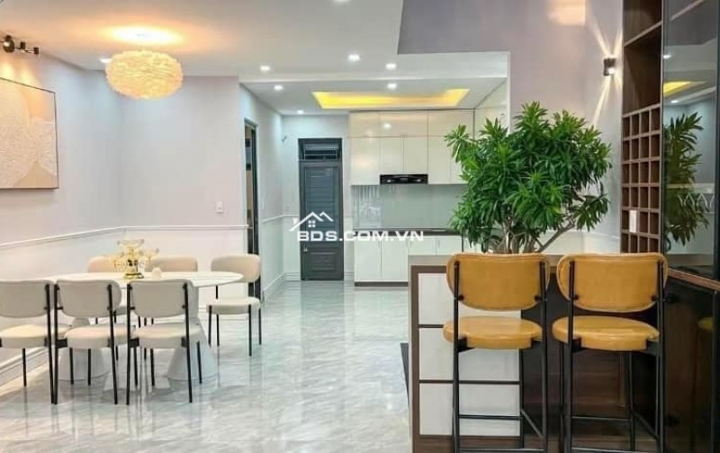 TÌM NGƯỜI THUÊ NHÀ – MỘT CHỐN Ở YÊN BÌNH GIỮA LÒNG GÒ VẤP Nhà mình có căn nguyên căn tại  hẻm Phan Huy Ích, P.12, Q. Gò Vấp, cần tìm người thuê thiện chí, giữ gìn, lâu dài. 
