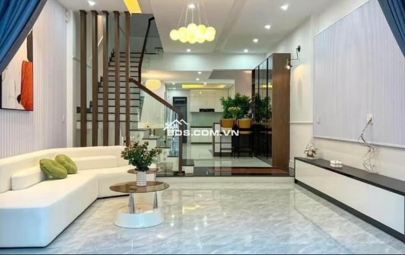 TÌM NGƯỜI THUÊ NHÀ – MỘT CHỐN Ở YÊN BÌNH GIỮA LÒNG GÒ VẤP Nhà mình có căn nguyên căn tại  hẻm Phan Huy Ích, P.12, Q. Gò Vấp, cần tìm người thuê thiện chí, giữ gìn, lâu dài. 