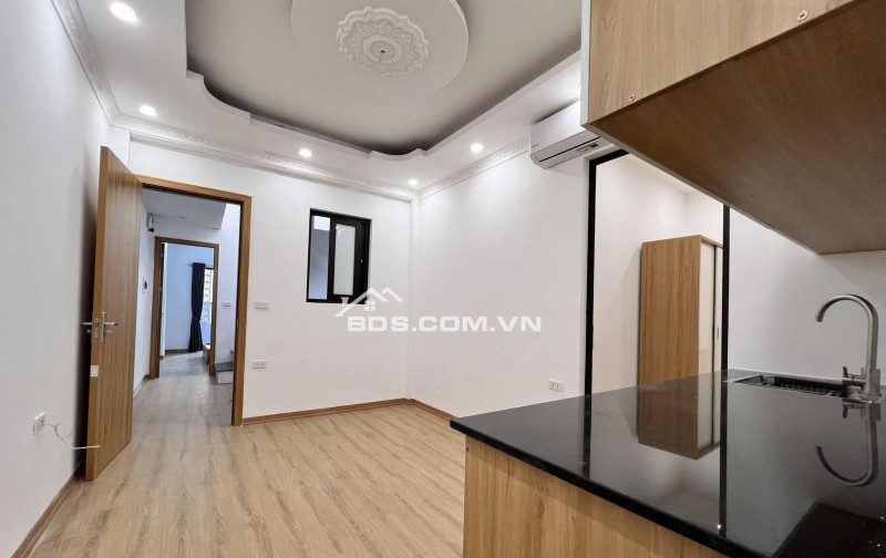 Nhà Phố Kim Mã- BA ĐÌNH 6.5 tỷ, 34M2 x6Tầng. Ngõ thông,ô tô tránh+kinh doanh