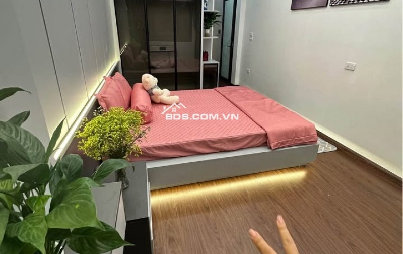 Cần Bán gấp nhà phố Tứ Liên - 100m2 x 3 tầng, mặt tiền 5,1m Lô Góc - 0971829486