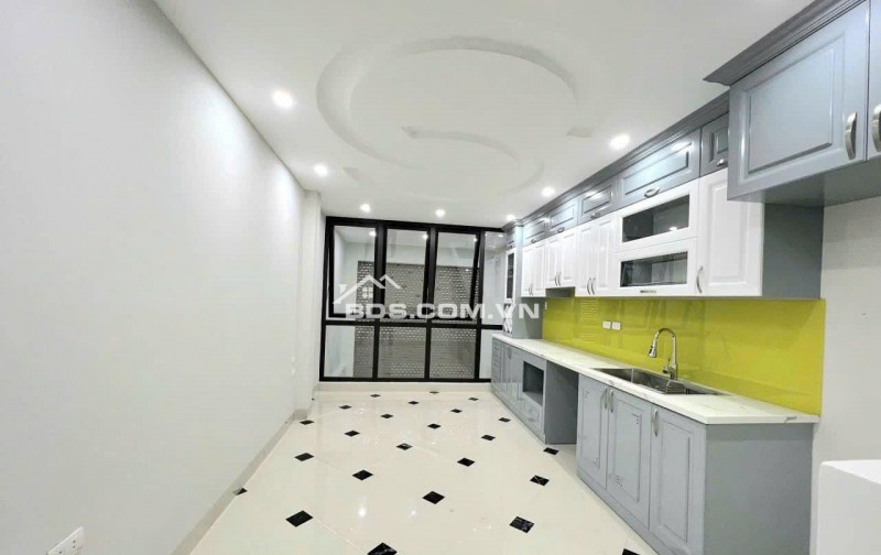 BÁN NHÀ KIM GIANG THANH XUÂN 8.5 TỶ 38M ĐẬP HỘP MỚI ĐẸP 1 CĂN ĐỘC LẬP THANG MÁY 20M Ô TÔ