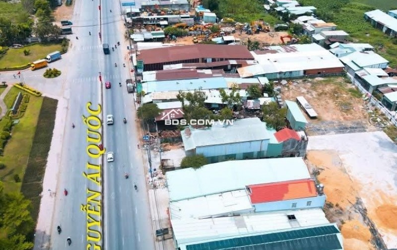 BÁN GẤP NHÀ SỔ RIÊNG 196,5M2 MẶT TIỀN QUỐC LỘ 1K ĐỐI DIỆN CTY POUCHEN