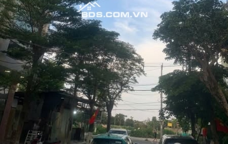 Nhà đẹp 3 tầng -Khu phố tây An Thượng -Giá chỉ 5,4 tỷ