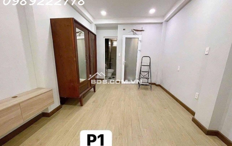 SÁT MẶT TIỀN ĐƯỜNG NGUYỄN TRÃI - XE HƠI ĐỖ CỬA - 4 TẦNG - KHU VỰC AN NINH DÂN TRÍ.