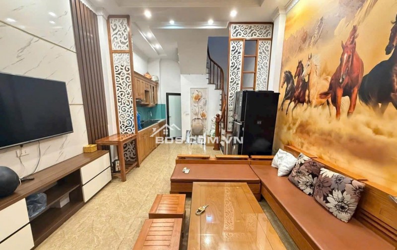 Bán nhà ô tô vào tại Đông Dư Gia lâm xây 4 tầng đủ nội thất hơn 4 tỷ