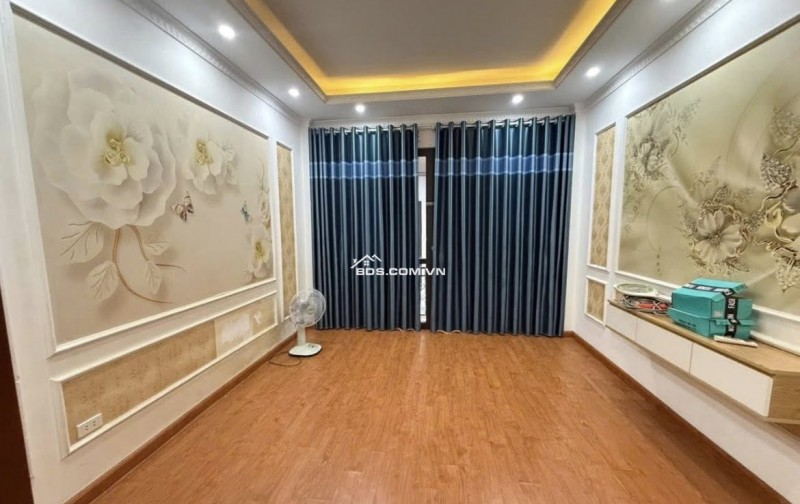 Bán nhà ô tô vào tại Đông Dư Gia lâm xây 4 tầng đủ nội thất hơn 4 tỷ