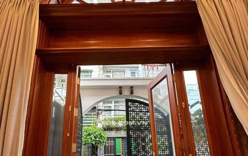 SIÊU PHẨM ĐẸP BÀU CÁT, ÔTÔ NGỦ BÊN TRONG, 5x22M, 5 TẦNG, THANG MÁY, NỞ HẬU, NỘI THẤT CAO CẤP VÀ TIỀN XÂY DỰNG CẢ CHỤC TY.