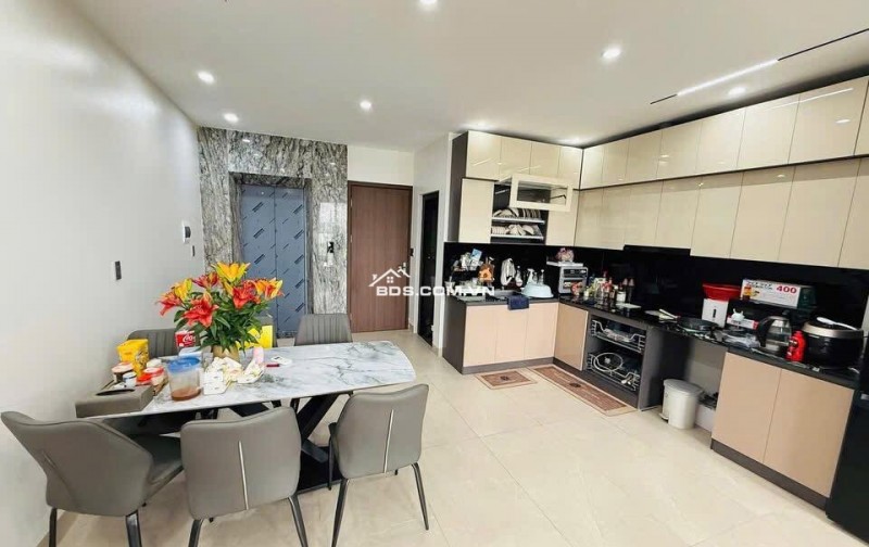 NGỌC THỤY 15 tỷ 60m MẶT TIỀN 5m THANG MÁY,VỈA HÈ Ô TÔ,VIEW CÔNG VIÊN,LONG BIÊN