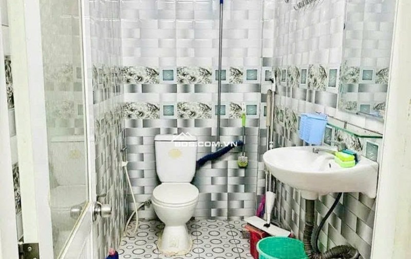 BÁN NHÀ HẺM NGUYỄN KHUYẾN VĨNH HẢI