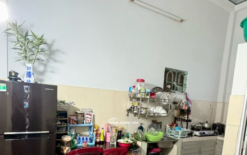 BÁN NHÀ 2 TẦNG MẶT TIỀN ĐƯỜNG PHẠM VĂN ĐỒNG - VĨNH HOÀ NHA TRANG 6TY2