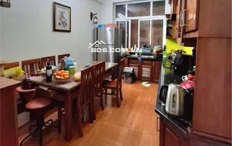 PHÂN LÔ - Ô TÔ TRÁNH - Ở SƯỚNG - VỈA HÈ - NHÀ ĐẸP KINH DOANH - CÁCH HỒ LINH ĐÀM CHỈ 30M