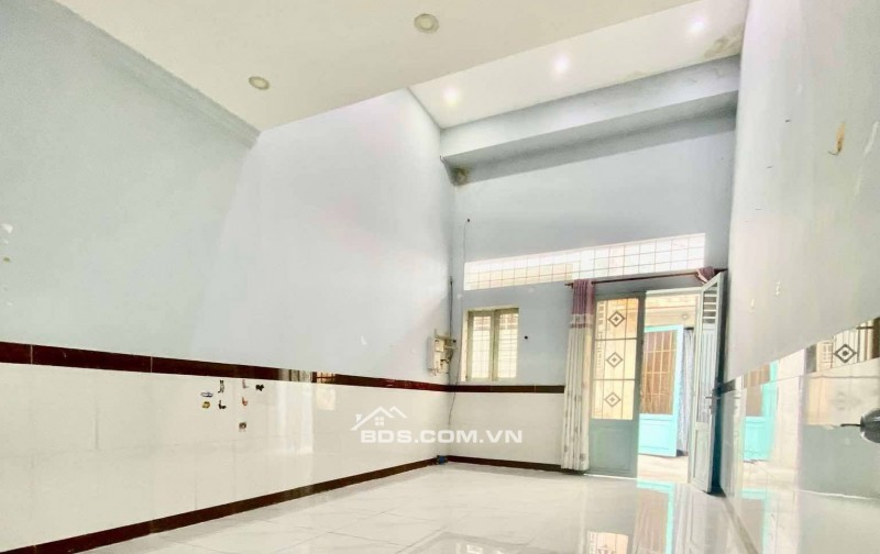 CHỦ GẤP BÁN NHÀ SỔ HỒNG RIÊNG 32M2. CHỈ 1.69 TỶ RẺ NHƯ VI BẰNG - THỚI AN - QUẬN 12.