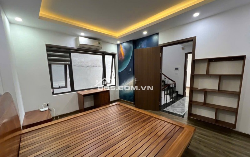 SIÊU ĐẸP ĐỘI CẤN- BA ĐÌNH,NGÕ RỘNG -42M2 x 5 Tầng,4 PN ĐỦ CÔNG NĂNG -CHỈ VIỆC VỀ Ở