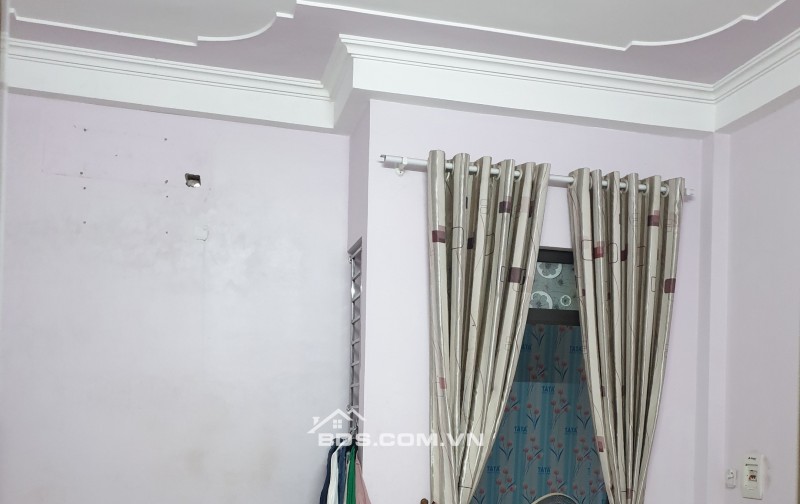 BÁN NHÀ ĐẸP 1.45 TỶ 3 TẦNG 33M2 ( TÂY NAM ) KHU BÃI VƯỢT