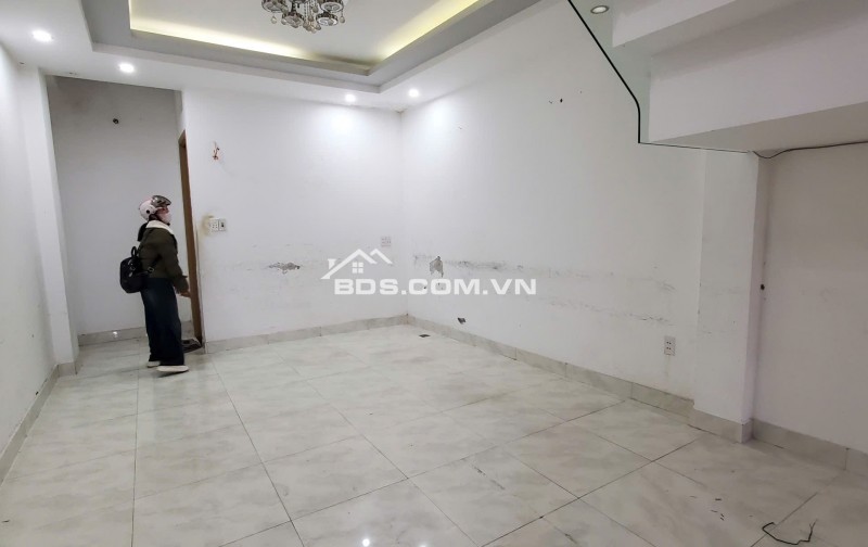 Bán nhà Lương Thế Vinh- Sơn Trà 3 Tầng 60m2, MT 4,5 giá nhỉnh 4 tỷ
