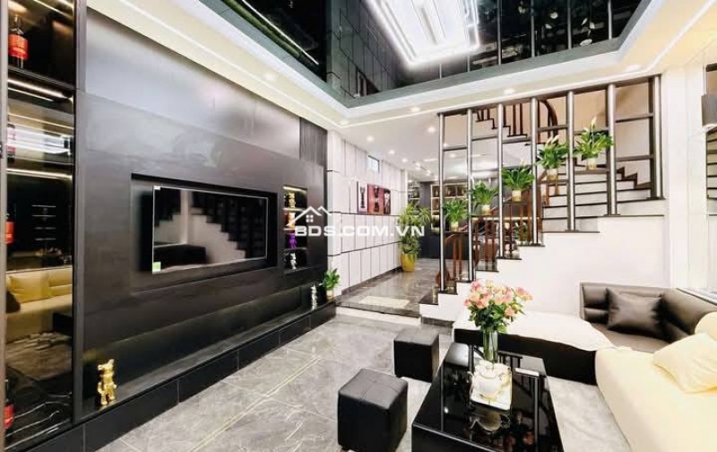 Nhà Đẹp Gần Đường Ô Tô Đại La, Hai Bà Trưng 54m, 4 tầng, mt 4.3m, giá 11.5 tỷ