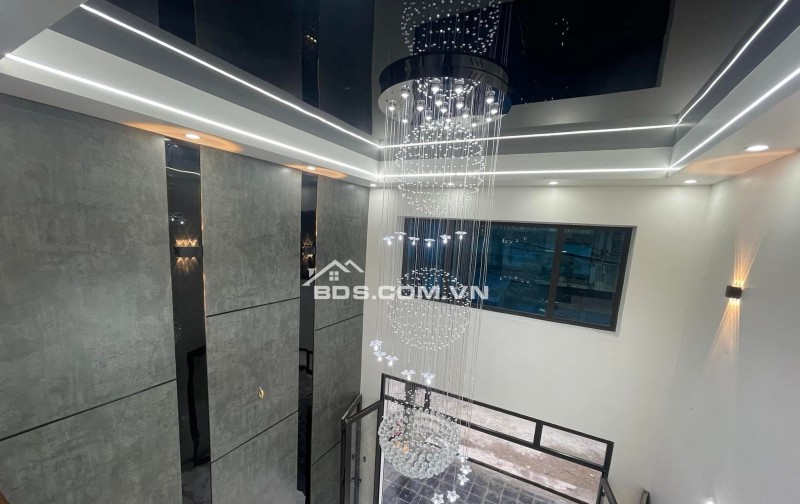 BÁN NHÀ SIÊU ĐẸP 3.68 TỶ 3.5 TẦNG 44M2 MẶT ĐƯỜNG KHU TRẦM CÁ